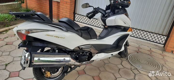 Макси скутер Honda Silver Wing 600