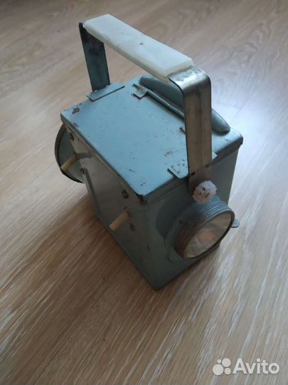 Железнодорожный фонарь