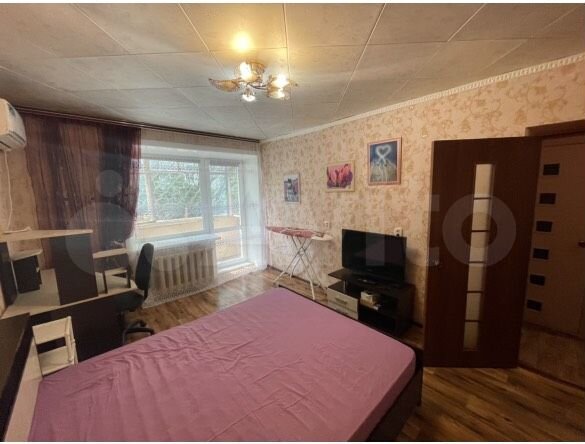 1-к. квартира, 35 м², 1/6 эт.