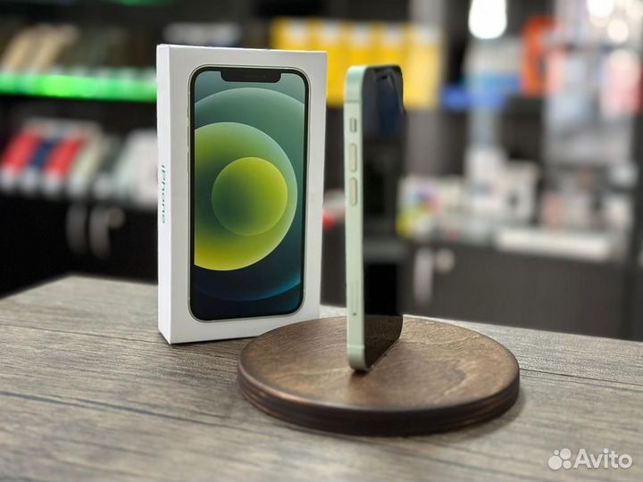 iPhone 12, 64 ГБ