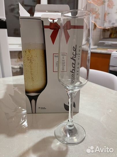 Бокалы для шампанского новые