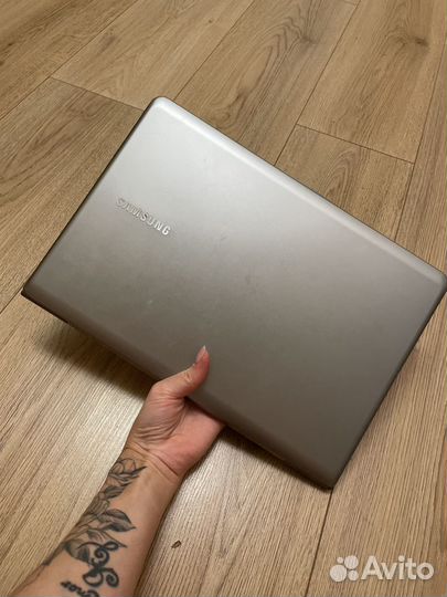 Ноутбук samsung np530u4b