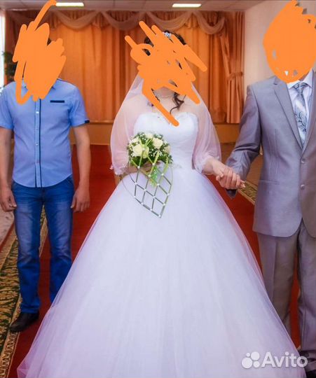 Свадебное платье