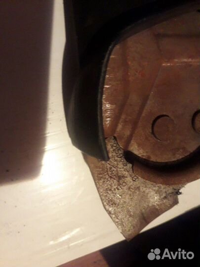 Renault logan рычаг стояночного тормоза