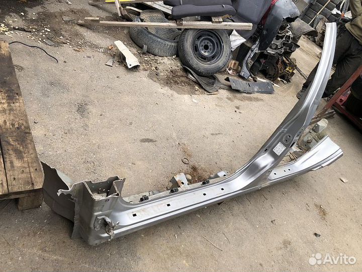 Порог левый Ниссан Примьера П12 Nissan Primera P12