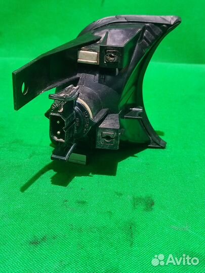 Поворотник левый bmw e34 китай