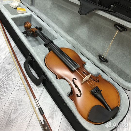 Скрипка 4/4 клен ель