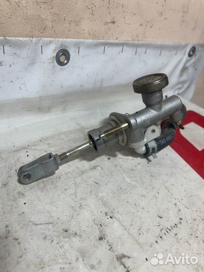 Главный цилиндр сцепления Nissan Almera N16