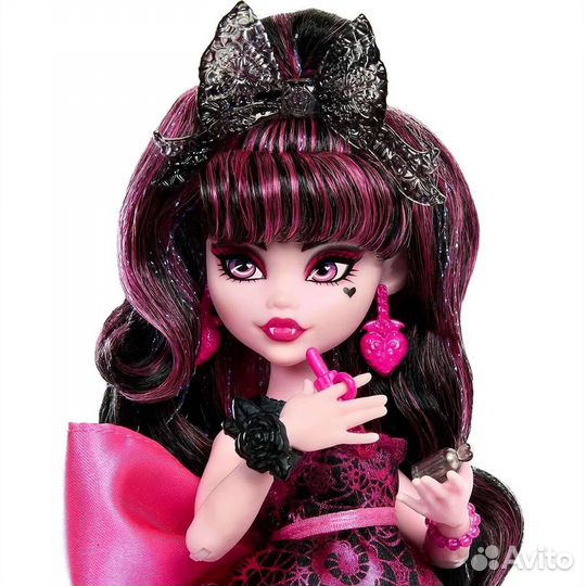 Monster High Series Monster Ball Draculaura HNF68