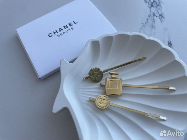 Два набора Заколки для волос chanel vip gift