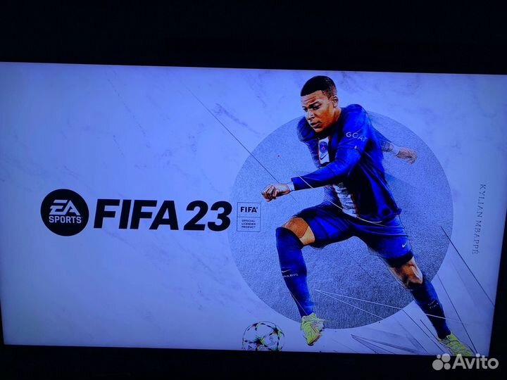 Sony PS4 slim 1TB + два геймпада 610+игр