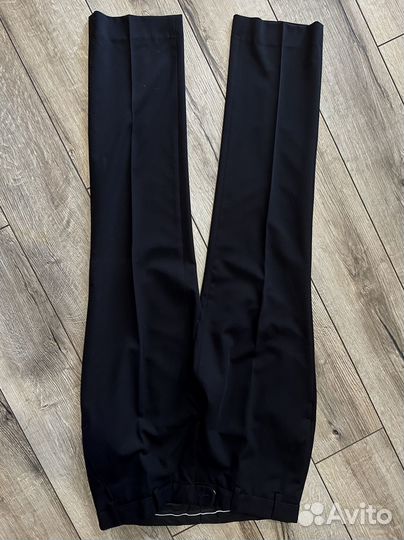 Продам костюм