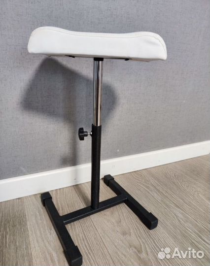 Подставка для ног педикюрная