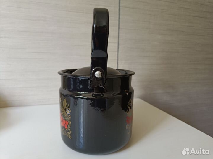 Чайник 2 литра эмалированный Новый