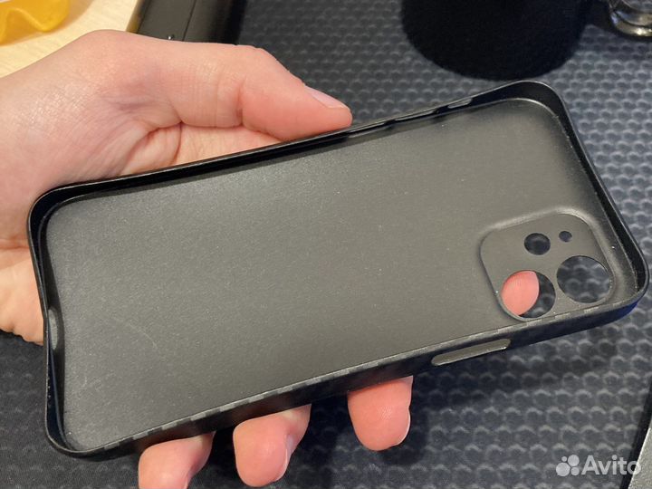 Чехлы на iPhone 11/12