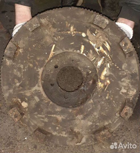 Маховик Урал