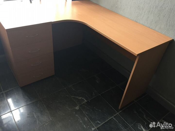 Стол письменный компьютерный угловой