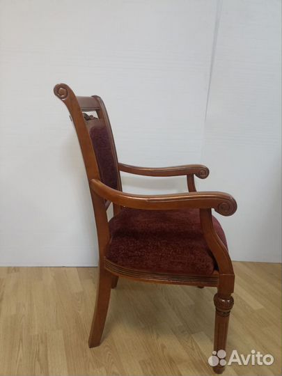 Полукресло из гивеи