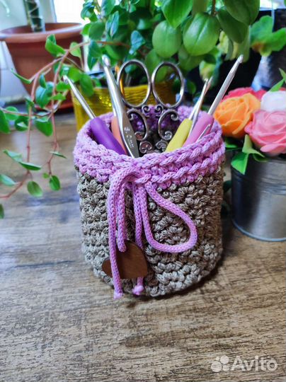 Вязаные корзинки ручной работы