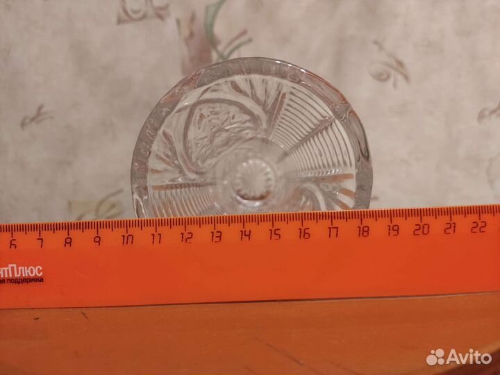 Хрустальная ваза