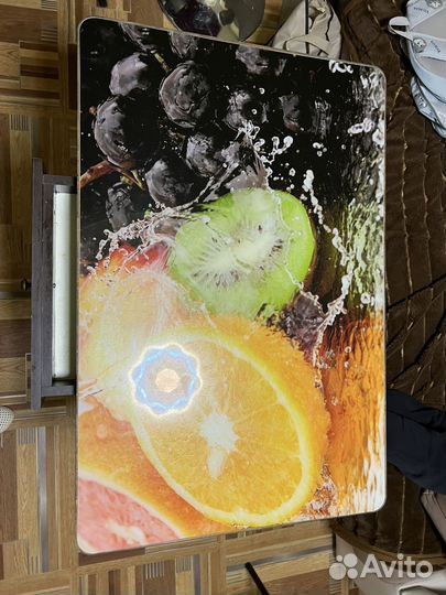 Стол стеклянный