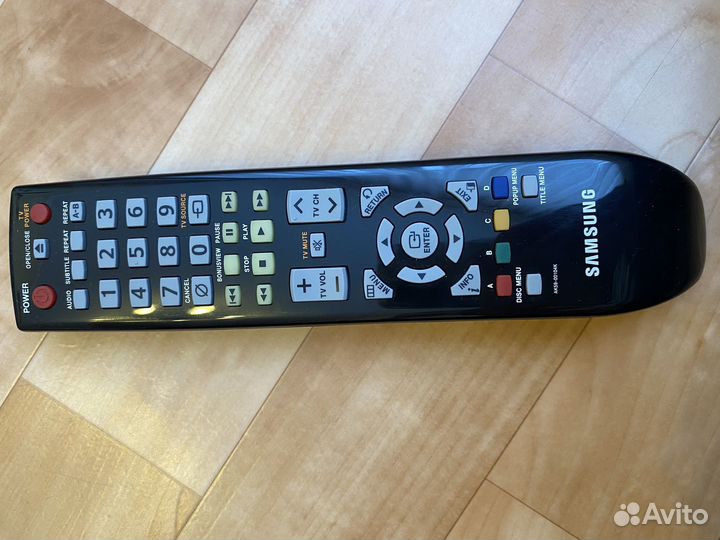 Проигрыватель дисков Blu-ray Samsung