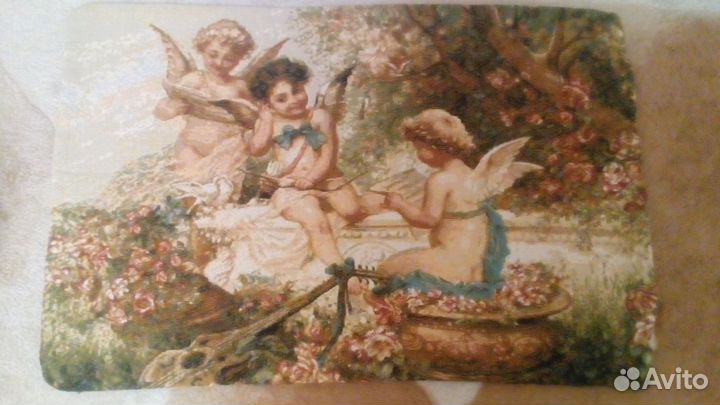 Наволочка на подушку гобелен. Амур