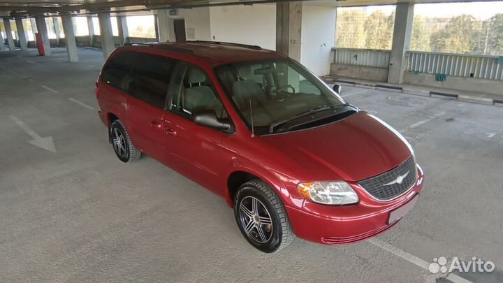 Chrysler Town & Country 3.3 AT, 2002, 231 000 км