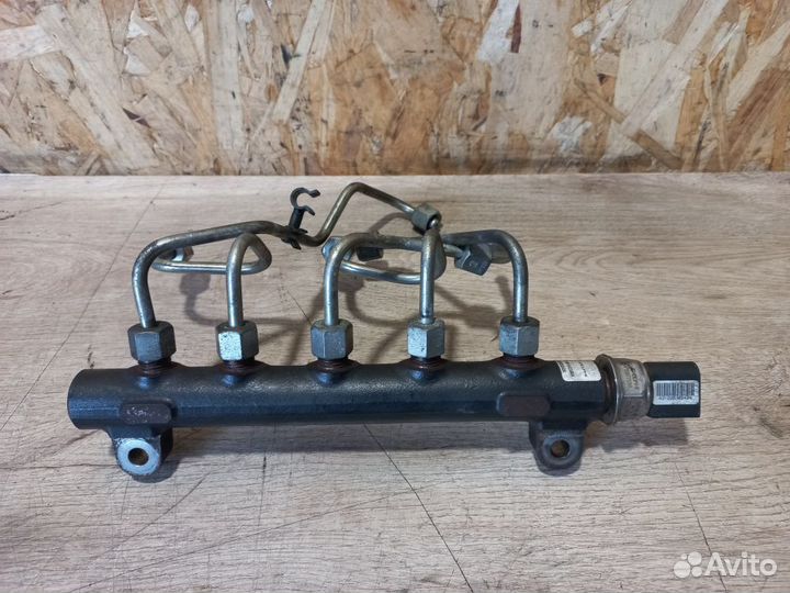 Рампа топливная Opel Antara