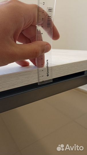 Новый офисный стол