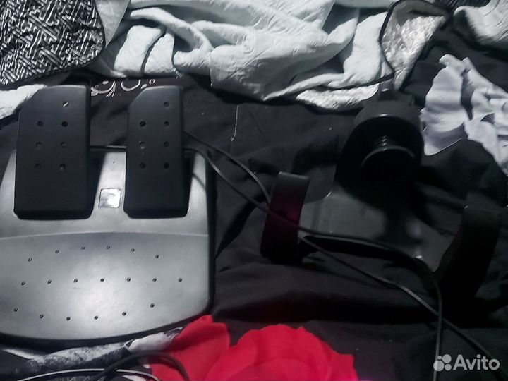 Игровой руль sven W700