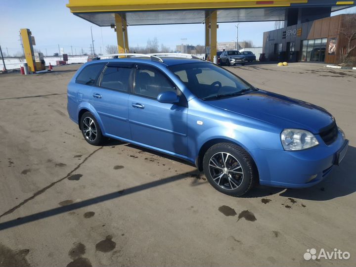 Chevrolet Lacetti 1.6 МТ, 2006, битый, 350 000 км