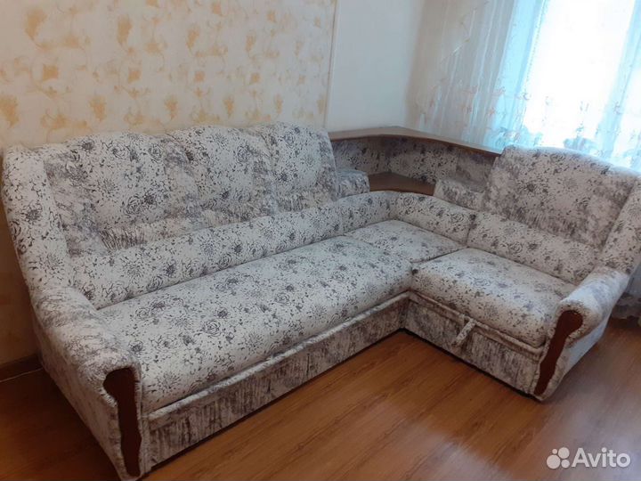 Перетяжка мягкой мебели