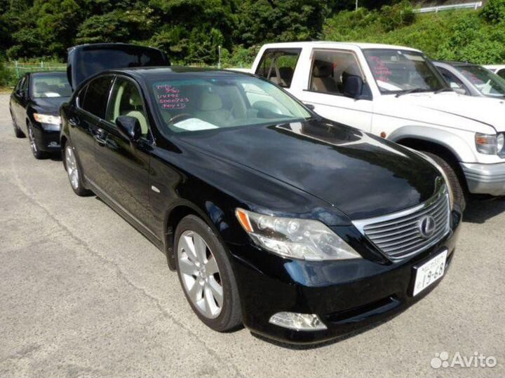 Блок управления подвеской Lexus Ls600H UVF45