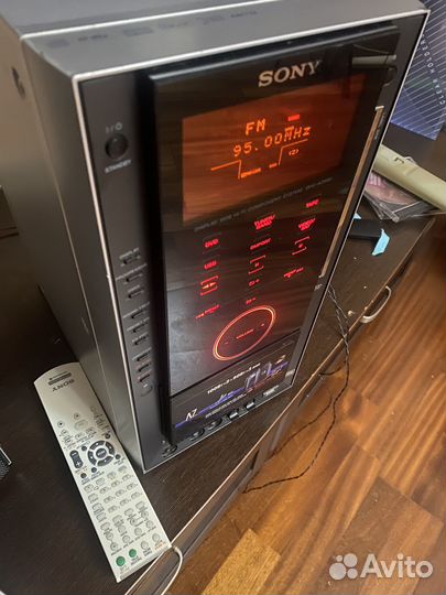 Музыкальный центр sony