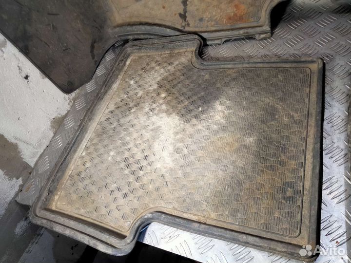 Коврики резиновые Renault Megane II