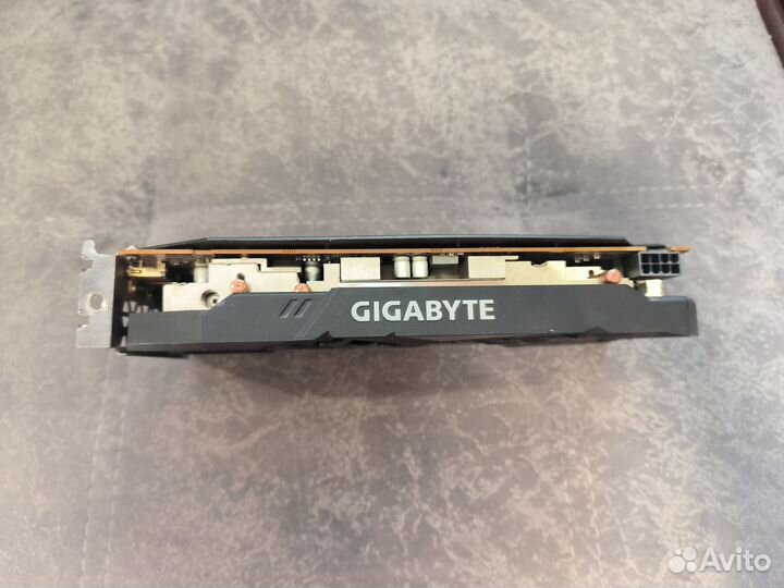 Видеокарта Gigabyte RX 5500XT 8Gb