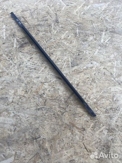 Уплотнитель стекла Chevrolet Lacetti