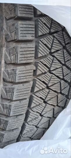 Bridgestone Blizzak DM-V2 225/60 R17 99S