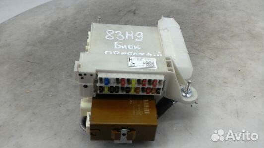 Блок предохранителей lexus GS 4 (83H09M102)