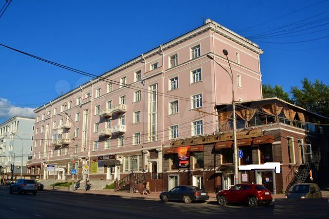 Торговое помещение, 230 м²
