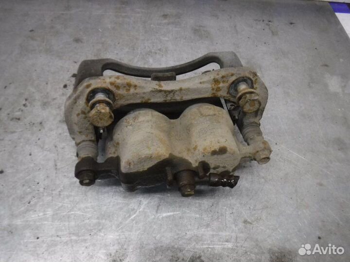 Суппорт передний левый Ssang Yong Actyon D20DTF