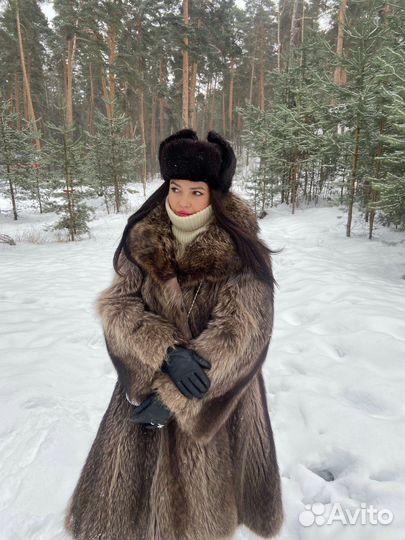 Шуба из меха енота