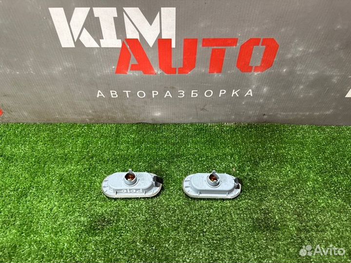 Повторитель поворота в крыло Volkswagen Polo 5