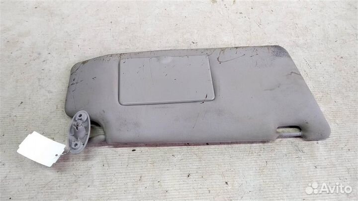 Козырек солнцезащитный внутриний правый Ford Focu