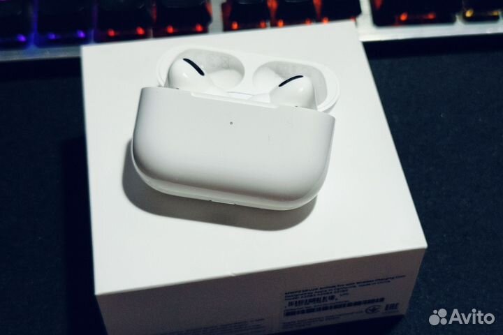 Оригинальные AirPods Pro