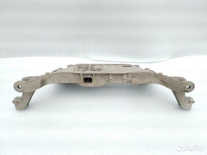 Подрамник передний Volkswagen Passat B7 cdab 2011