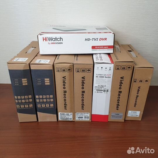 Видеорегистратор 16 камер гибридный до 5 Мп