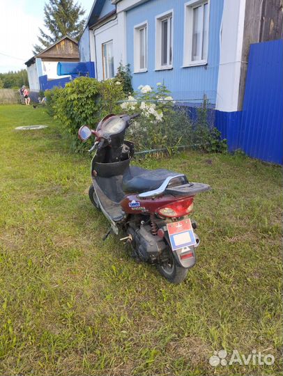 Продам скутер китай