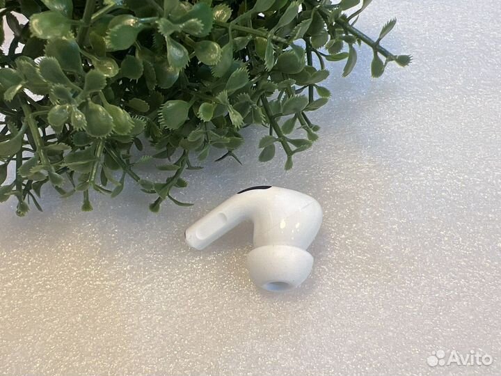 Наушник правый Airpods Pro 1